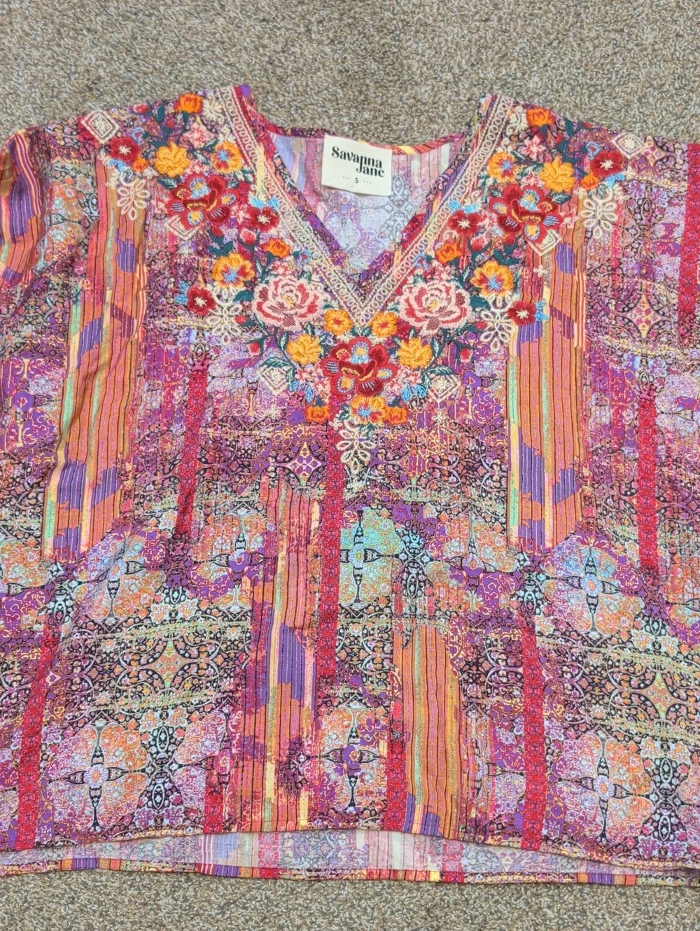 Savanna Jane Multicolor Medallion Print V-neck w/ Embroidered Floral - Size Smal